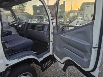 Mitsubishi Canter Canter Fuso 3C13 Tribasculante